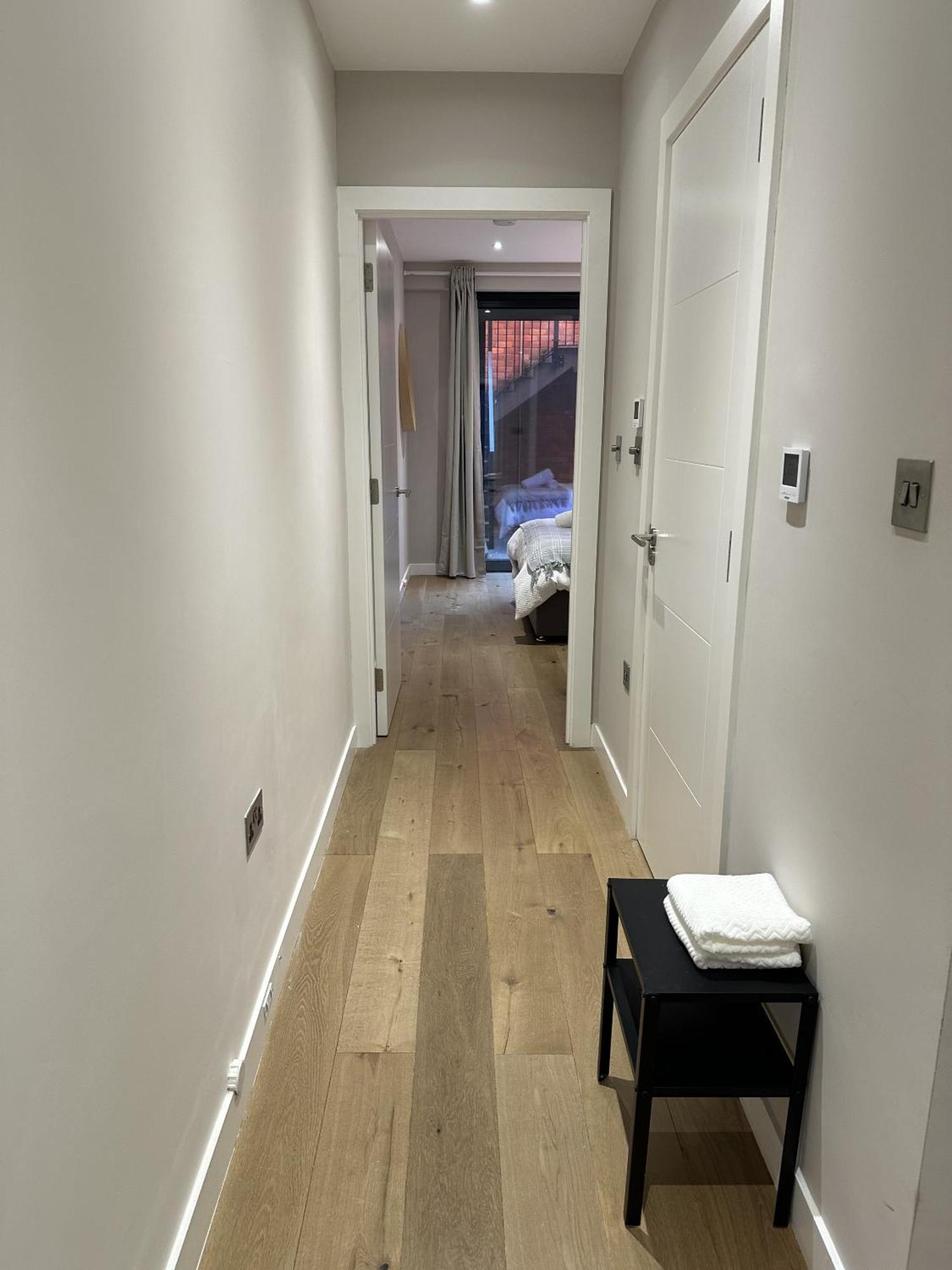 Richardson Deluxe Apartments Лондон Екстериор снимка